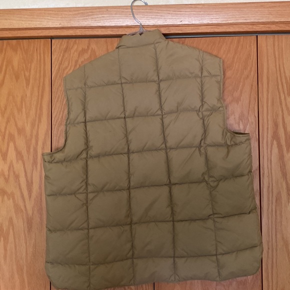 Nice women’s  goose down vest - Picture 2 of 3